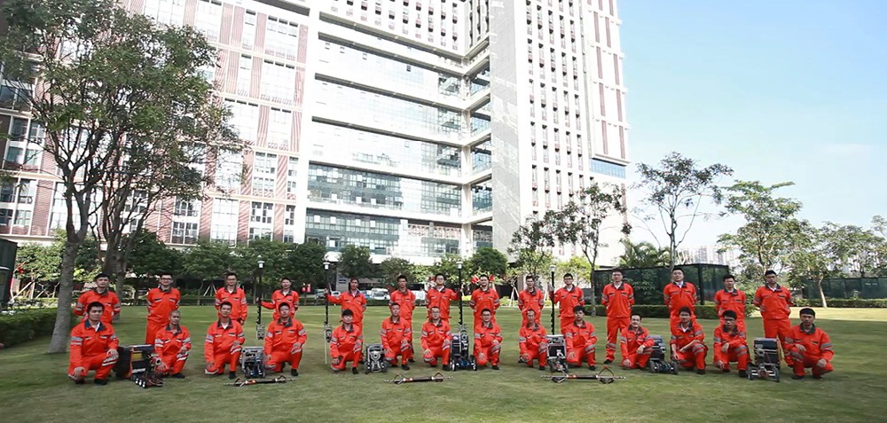 使用污水管道检测机器人检测城市污水管线